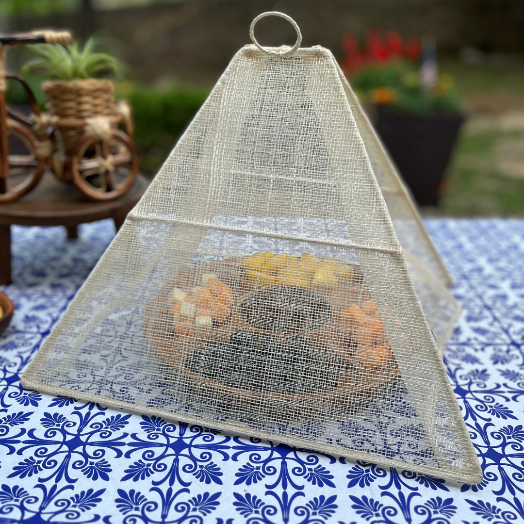 Collapsible Woven Food Tent