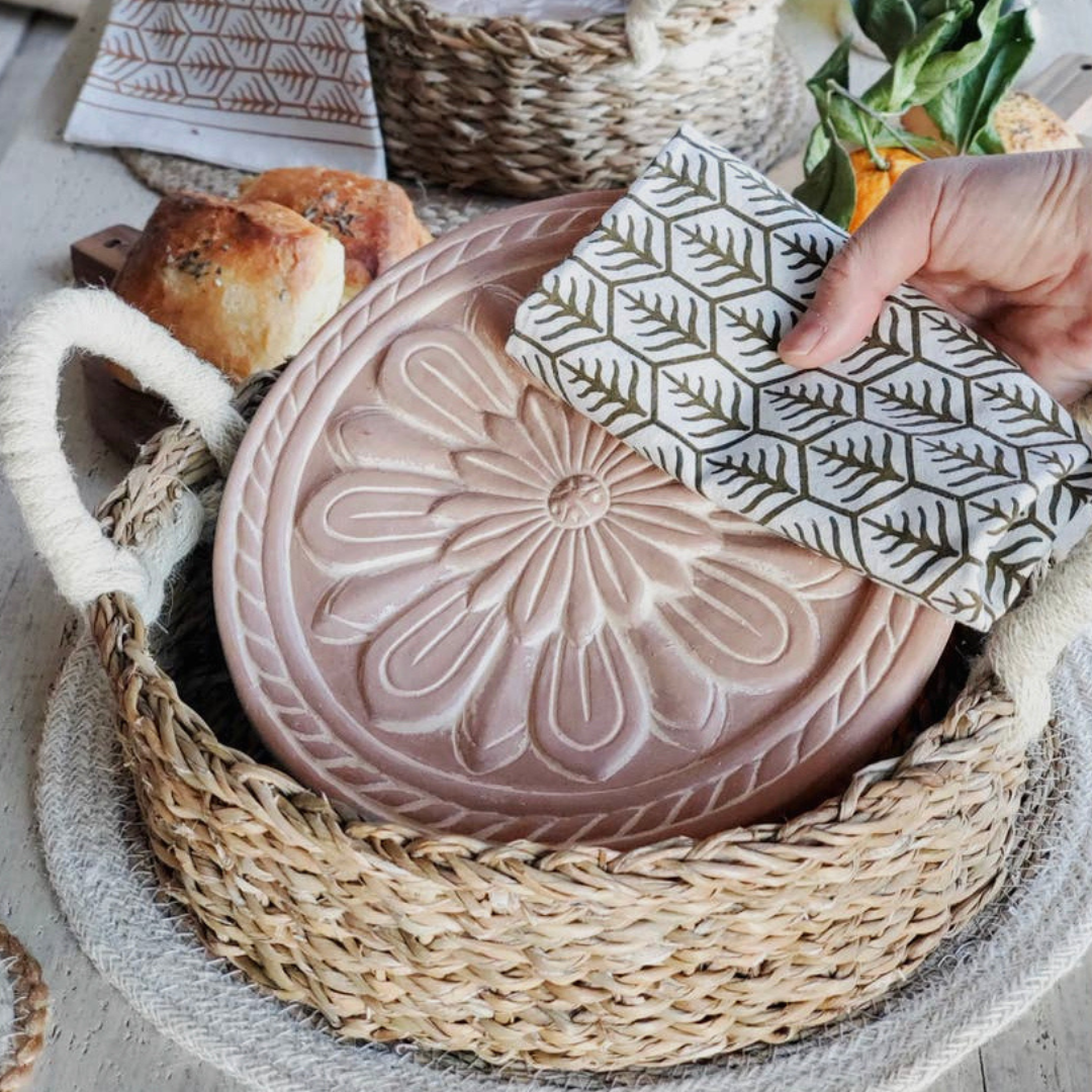 Handmade Bread Warmer & Wicker Basket - Vintage flower Round
