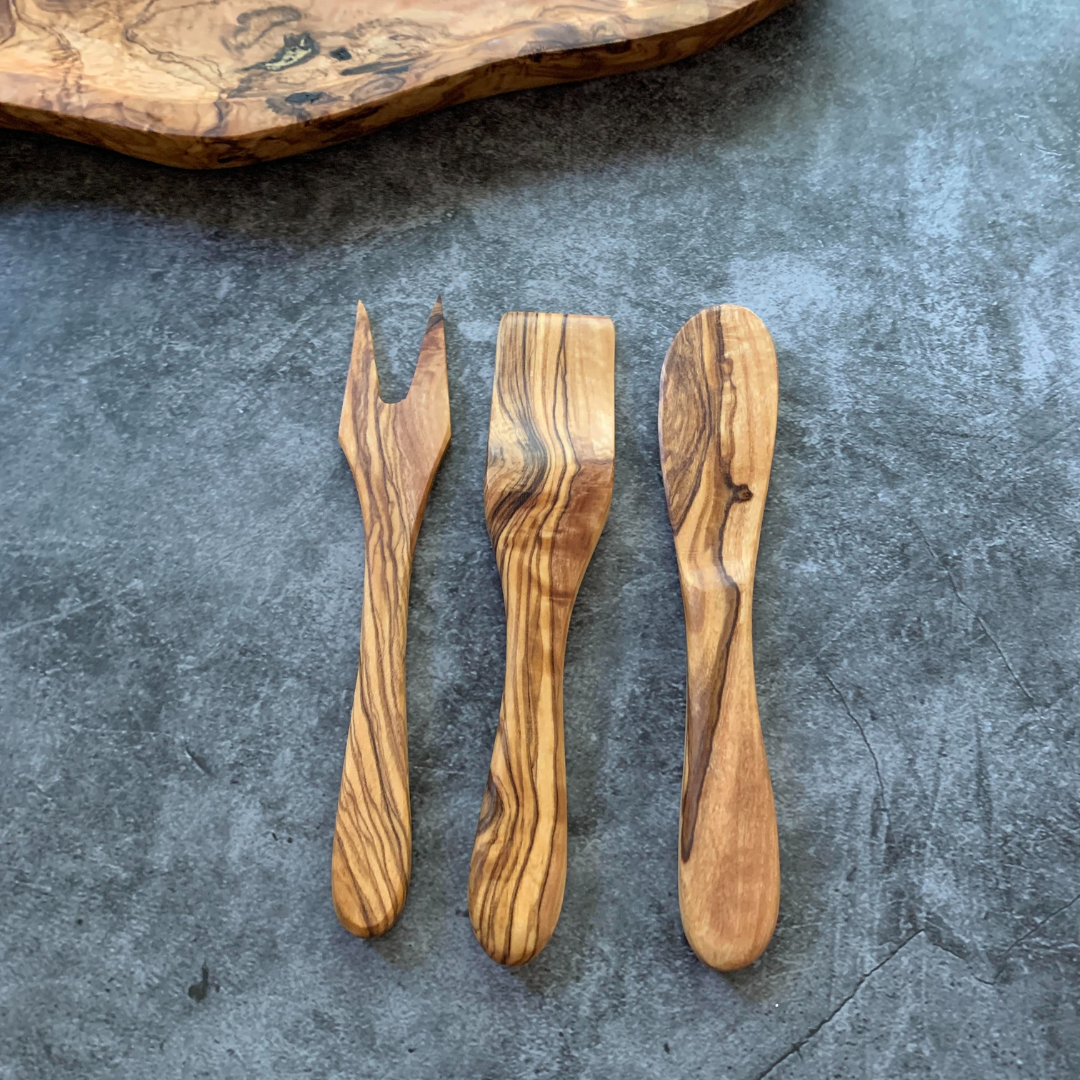 3 Piece Olive Wood Cheese set