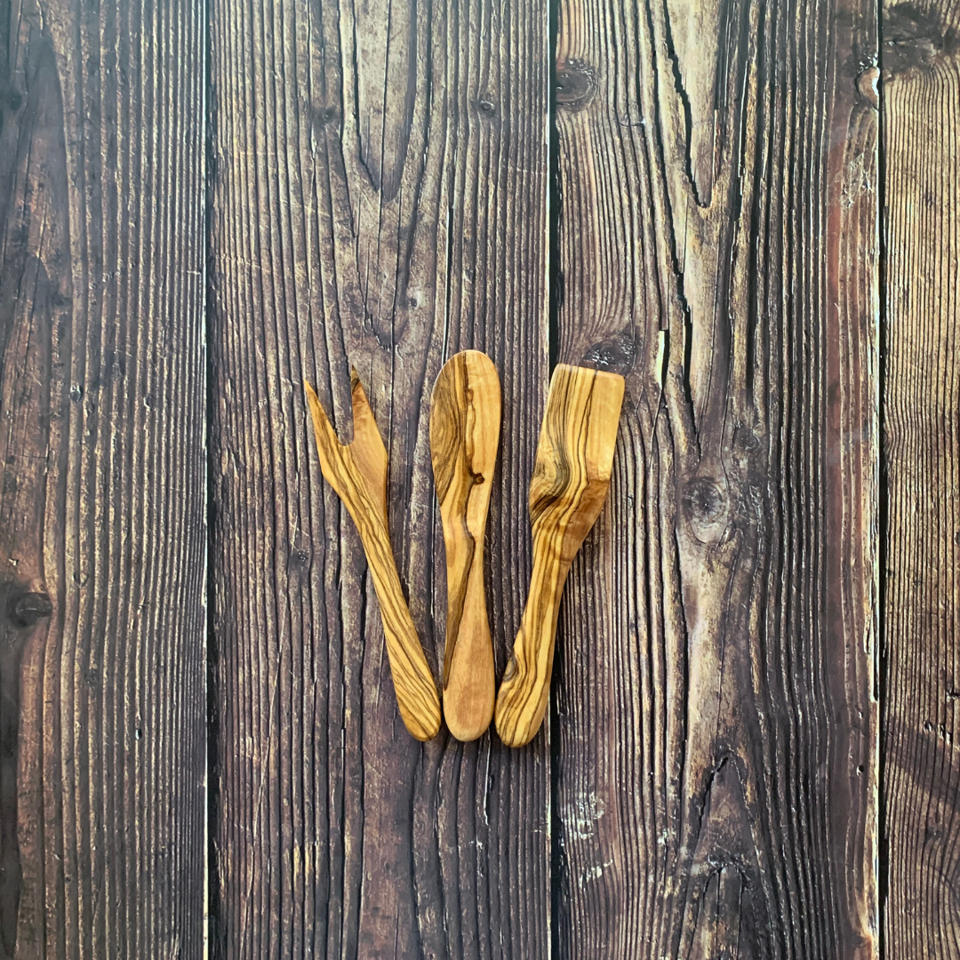 3 Piece Olive Wood Cheese set